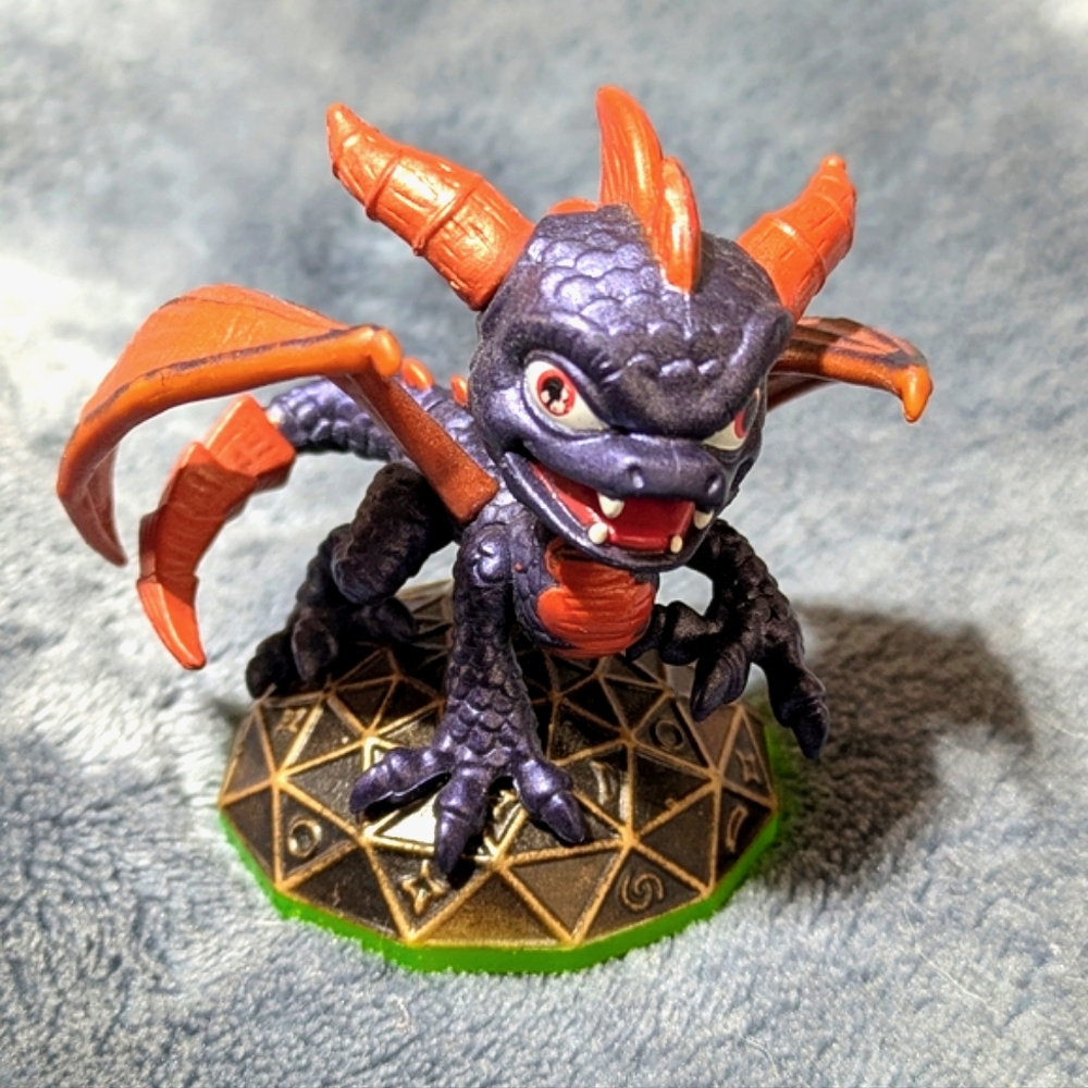 SPYRO'S ADVENTURES | Skylanders Activision| Spyro Figure | VG+